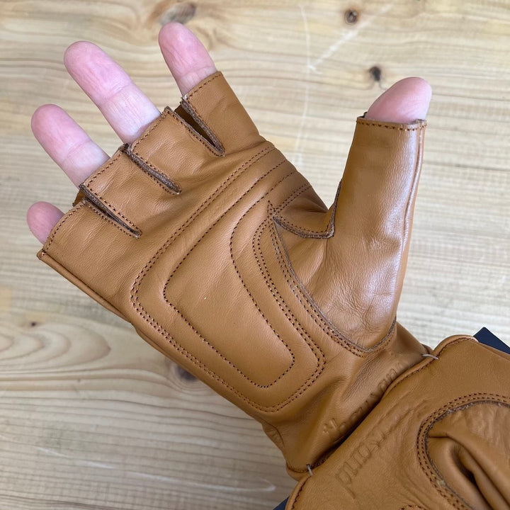 THOUSAND Gloves
