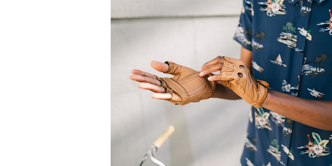 THOUSAND Gloves