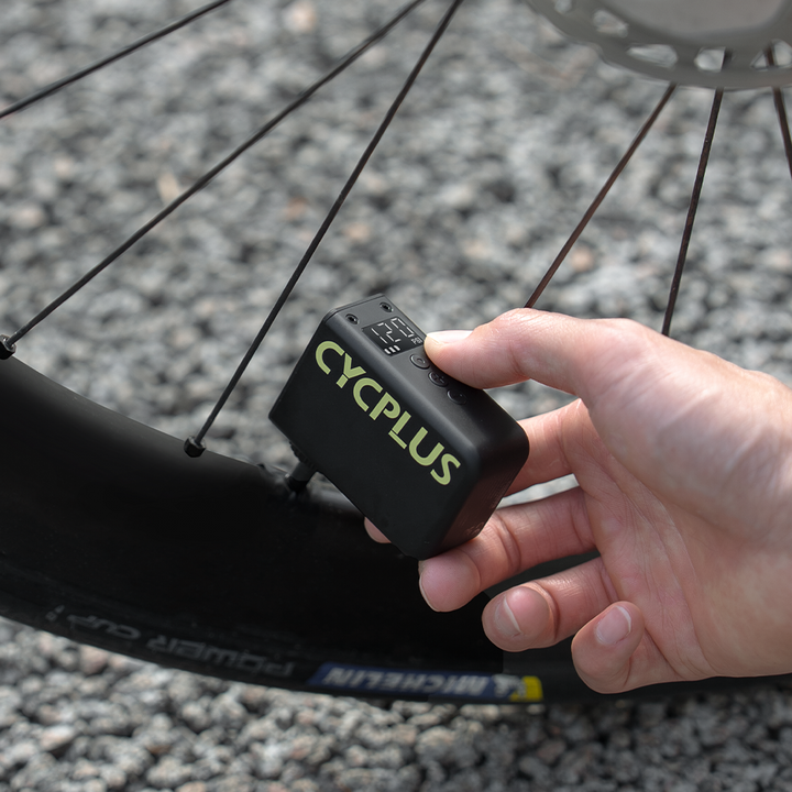 Cycplus AS2 PRO ULTRA Tiny E-Pump with Gauge