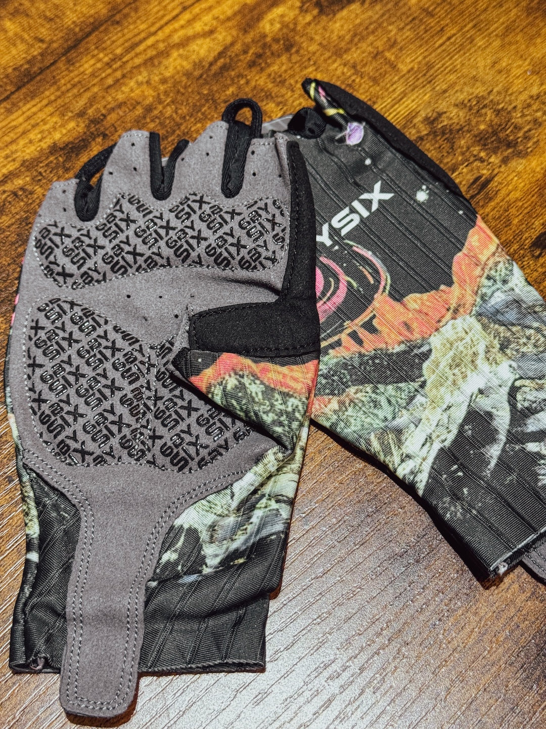 6bySix Half Finger Cycling Gloves