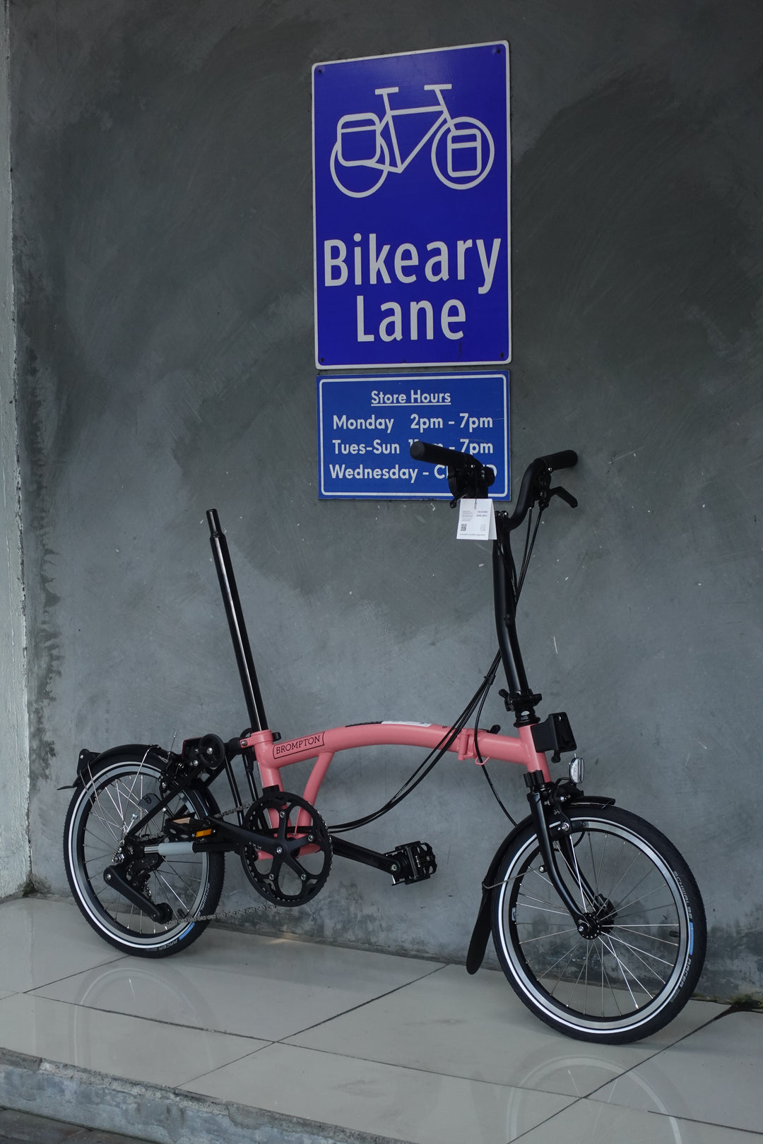 Brompton C Line 12-Speed M12L Flaming Pink 2025