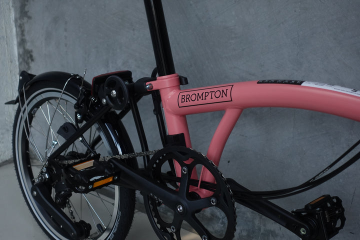 Brompton C Line 12-Speed M12L Flaming Pink 2025