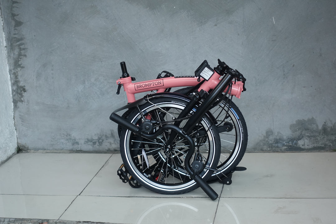 Brompton C Line 12-Speed M12L Flaming Pink 2025