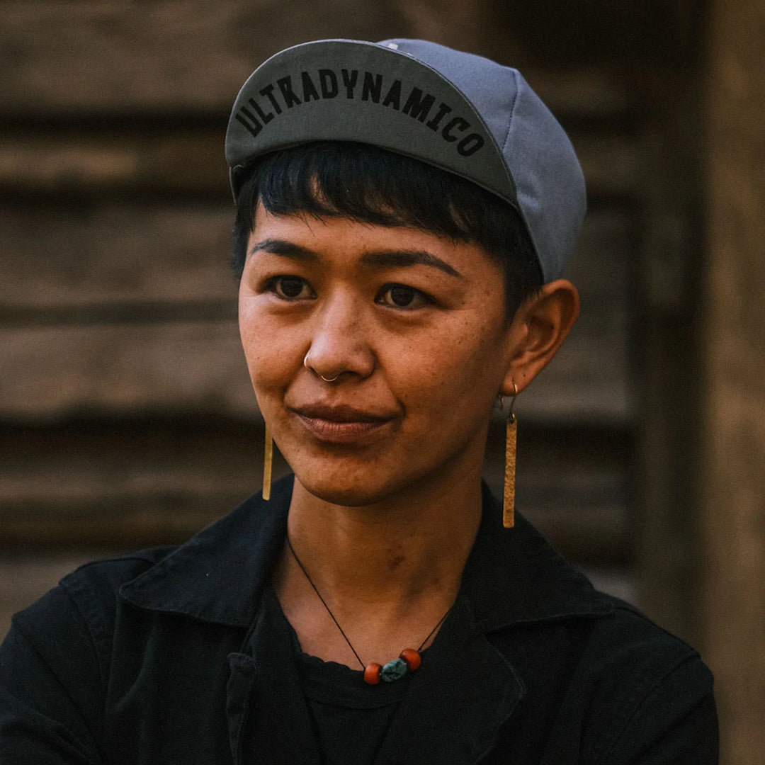 ULTRADYNAMICO Alt Font Cap - Grey