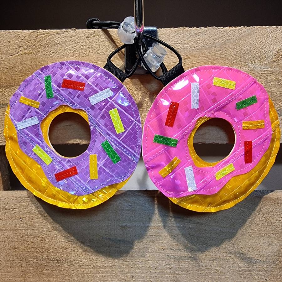 Bisik-GLAZE-ta Reflective Donuts