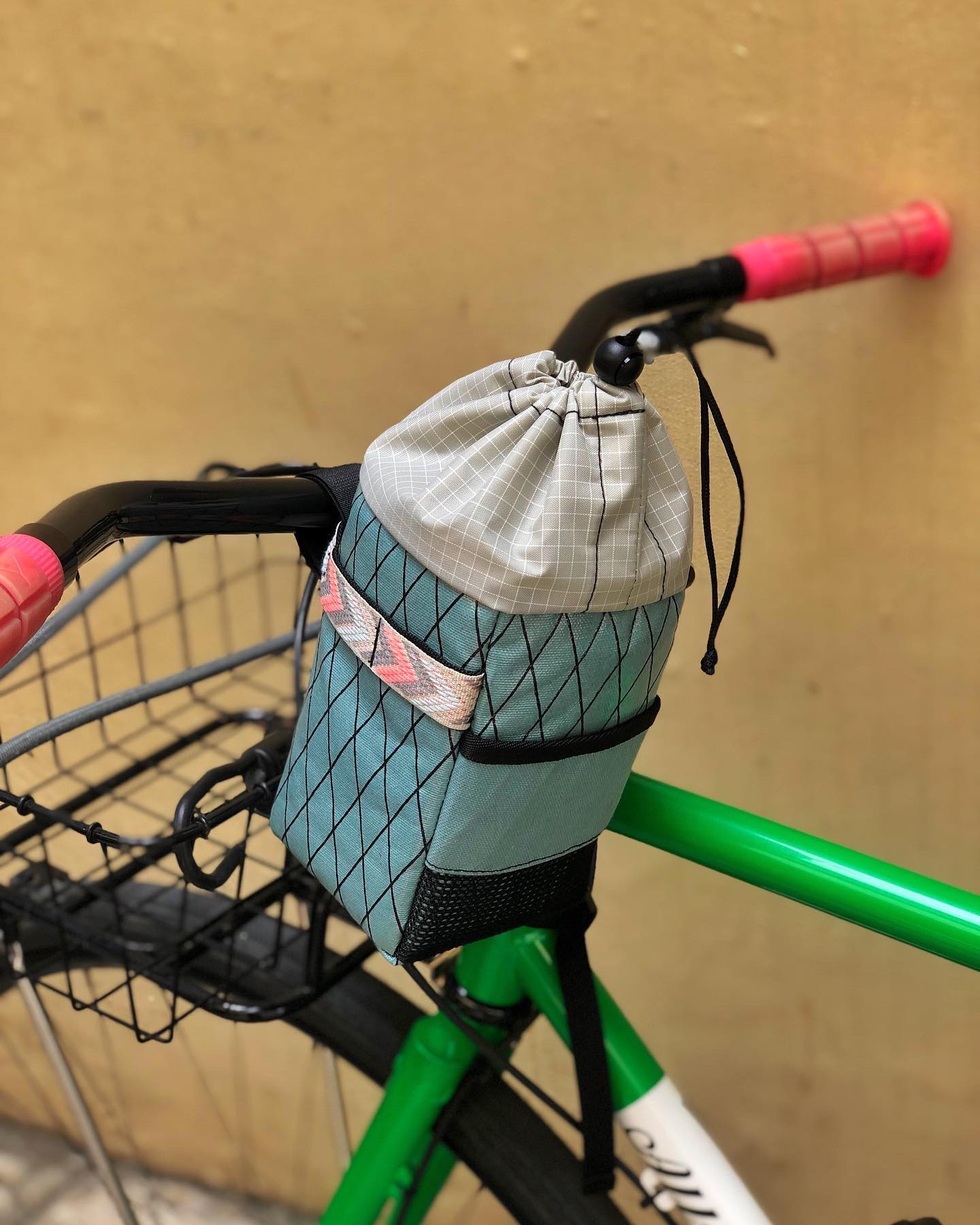 EVERYDAY CAMO x PASSE "Diamond" Feed Bag