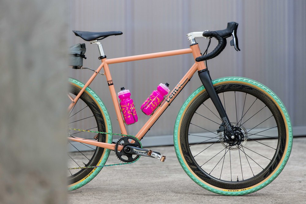 TOMII CYCLES TC x WB: Water Bottle - Flamingo