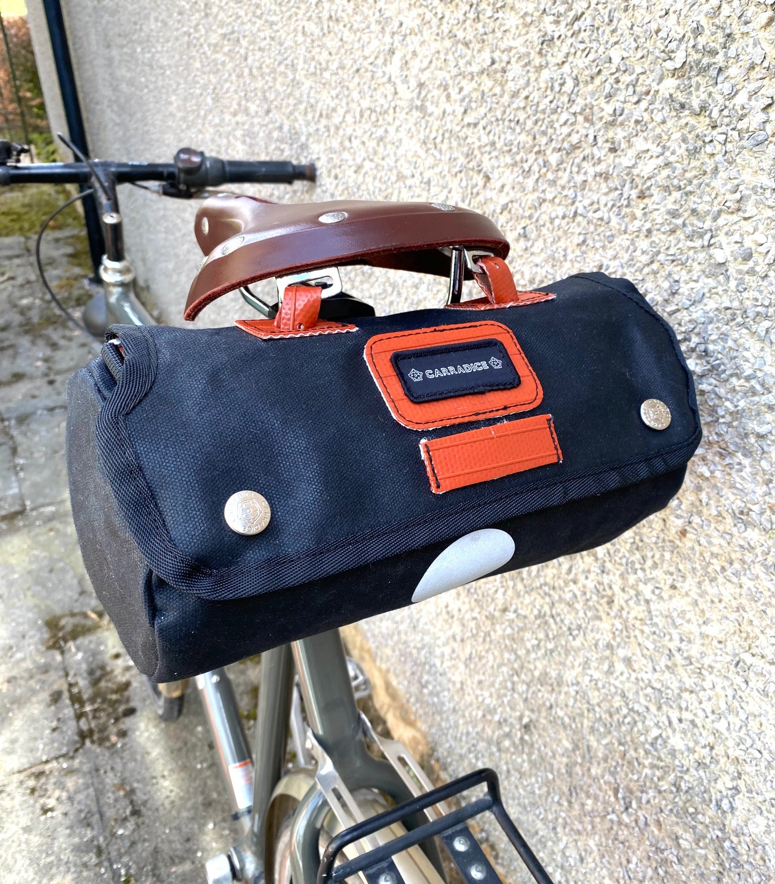 Original Zipped Roll Saddlebag (Animal Friendly) – Bikeary
