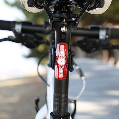 Cateye Rear Light - ViZ150